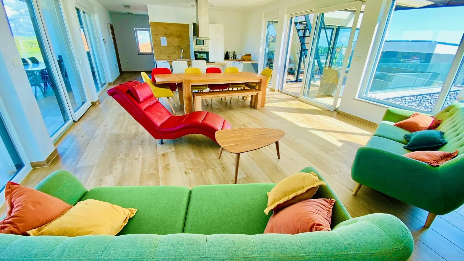 Villa Am Meer Mit Pool & Kinderpool - Leon'S Holiday Homes Medulin