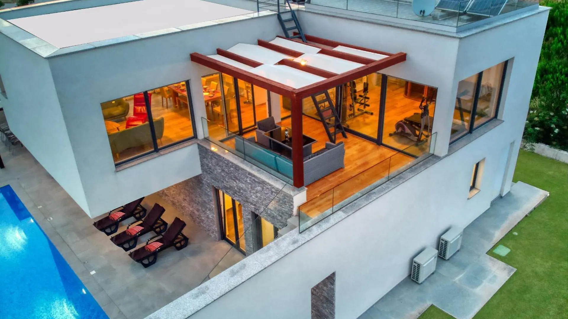 Villa Am Meer Mit Pool & Kinderpool - Leon'S Holiday Homes Medulin 0*,  Croatia