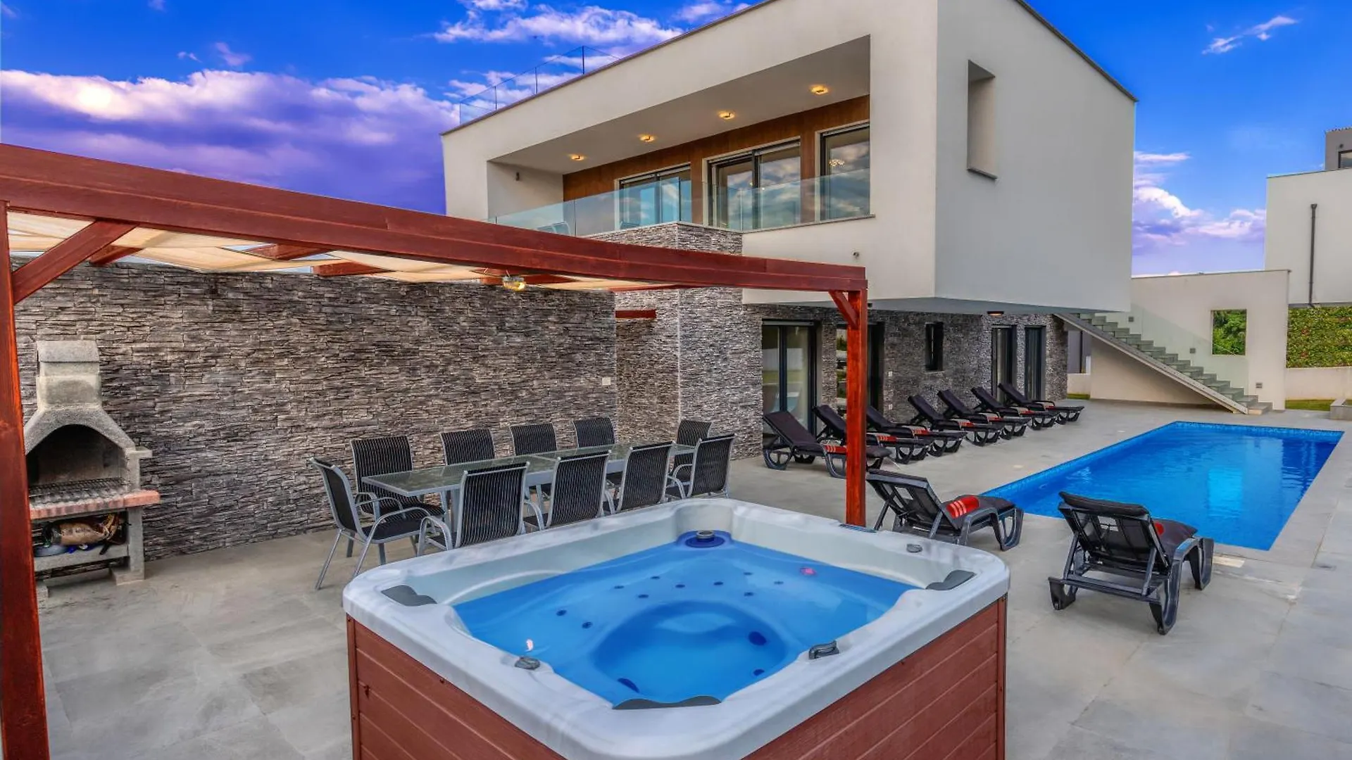 Villa Am Meer Mit Pool & Kinderpool - Leon'S Holiday Homes Medulin 0*,